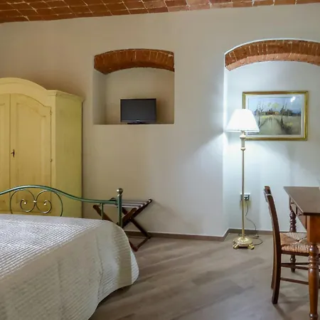 With Pool In Vinci Hills *