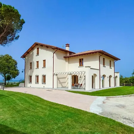Διαμέρισμα With Pool In Vinci Hills *